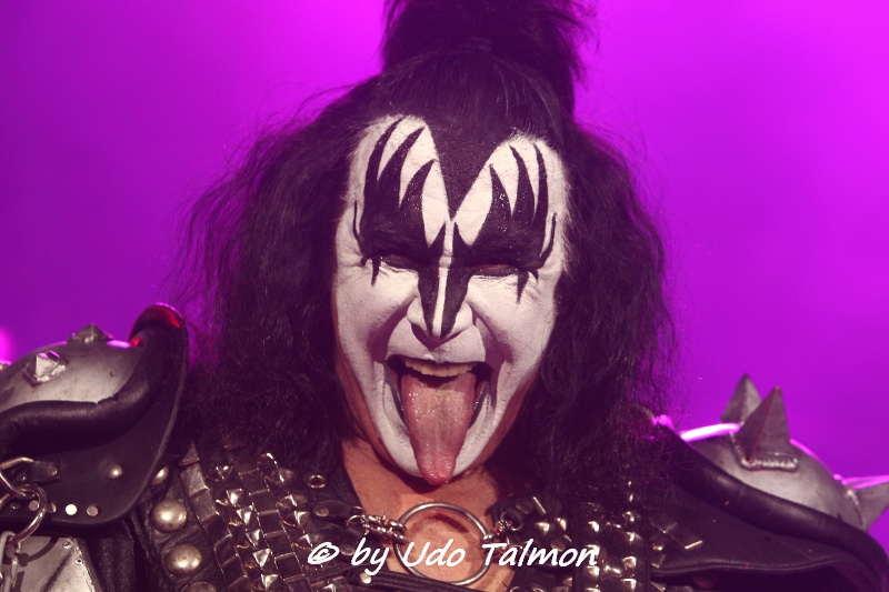  Gene Simmons