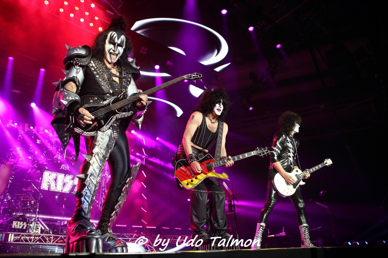 Gene Simmons, Paul Stanley ,Tommy Thayer 