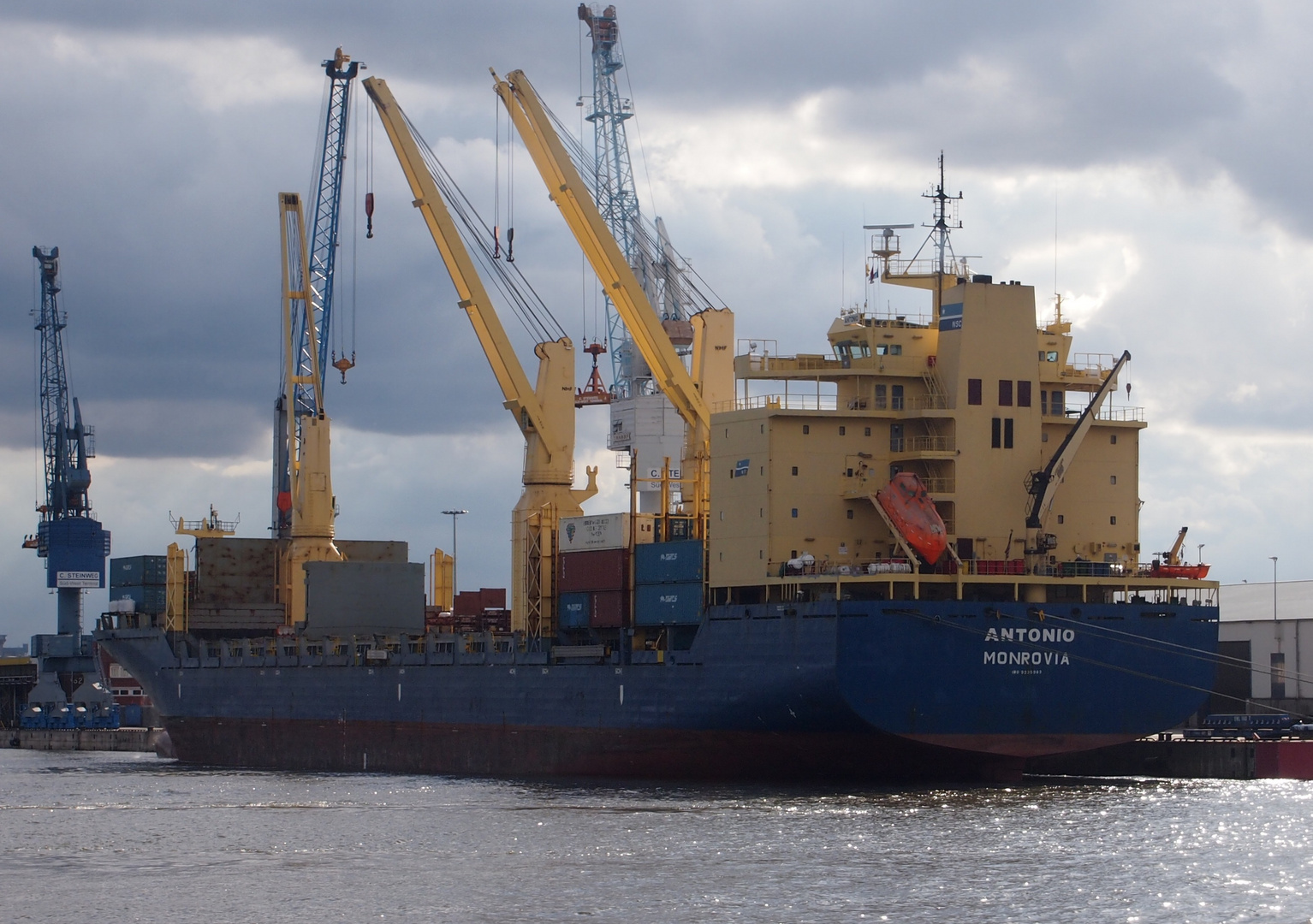 General Cargo Ship Antonio