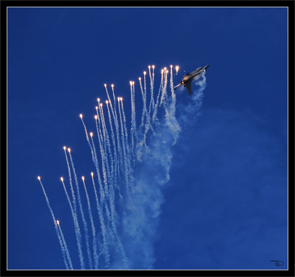 General Dynamics F-16 Fighting Falcon