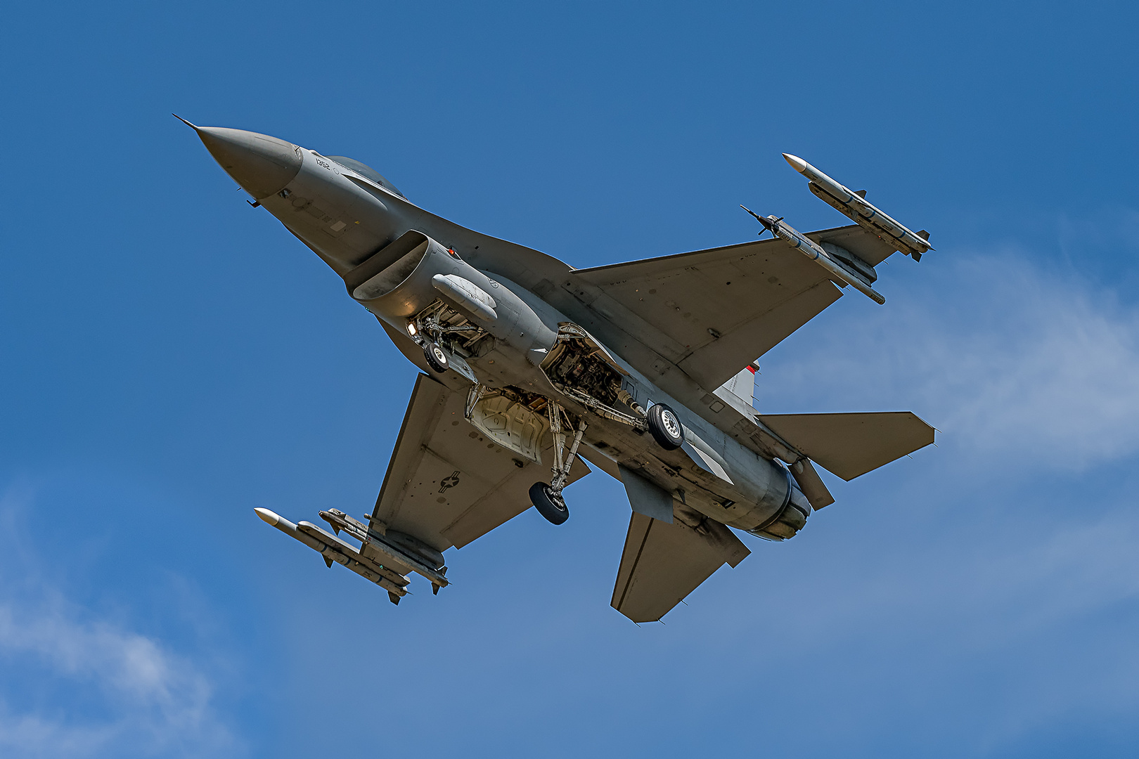 General Dynamics F-16 Fighting Falcon II