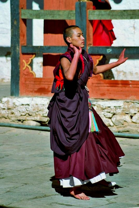 Generalprobe im Dzong von Djakar