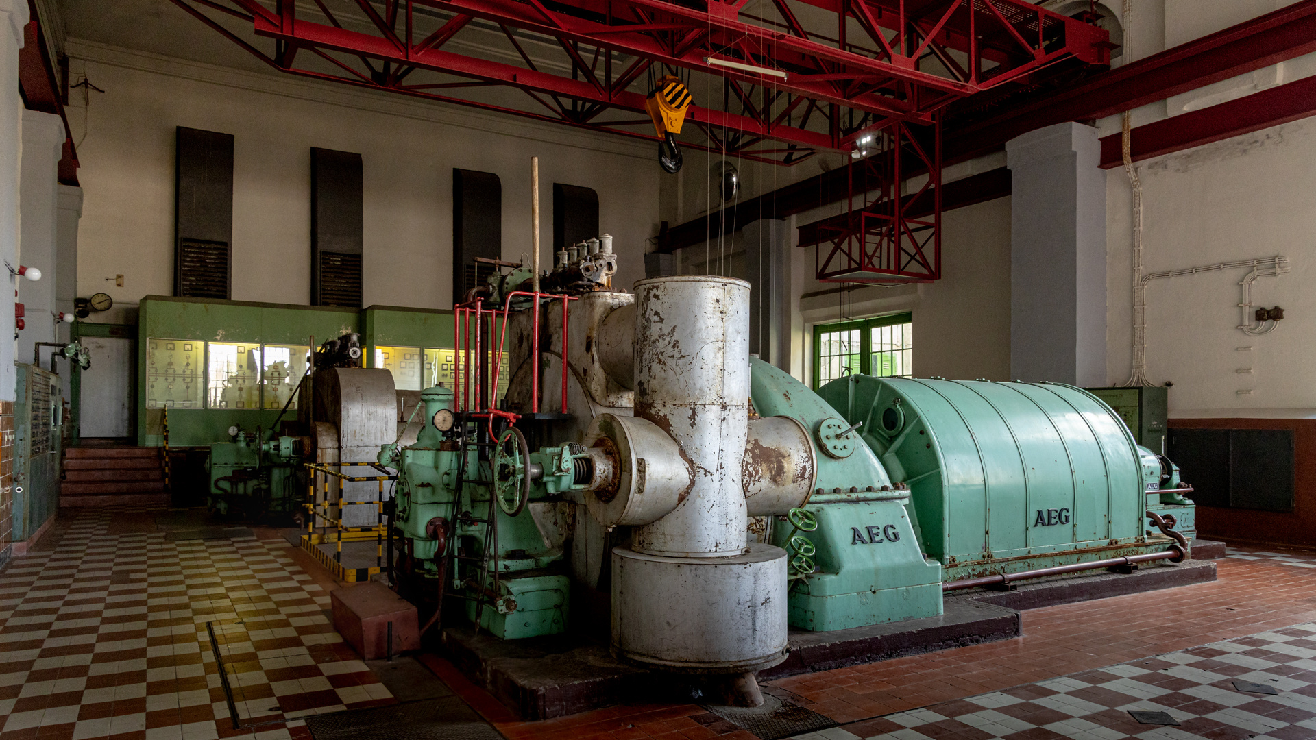 Generatoren in der Kraftwerksabteilung der Energiefabrik Knappenrode.