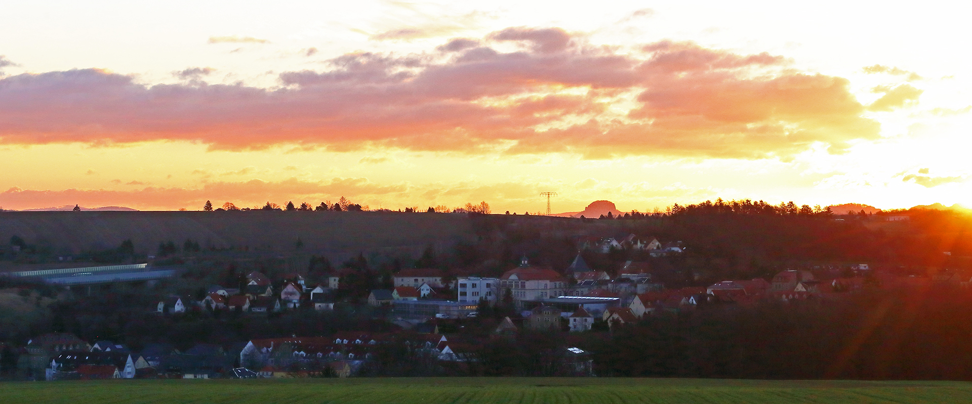 Geniales Morgenrot über Dohna in einer späteren Phase...