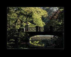 Genießer auf Brücke