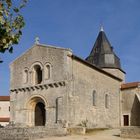 Genouillé - L’Eglise Notre-Dame (XIIIème) et son clocher octogonal