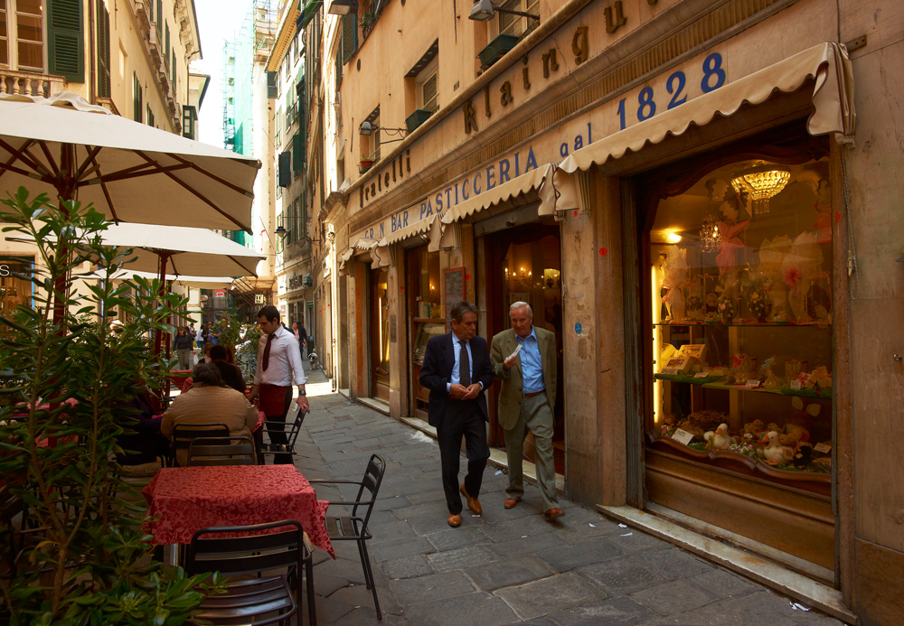 Genova; hai sentito ...