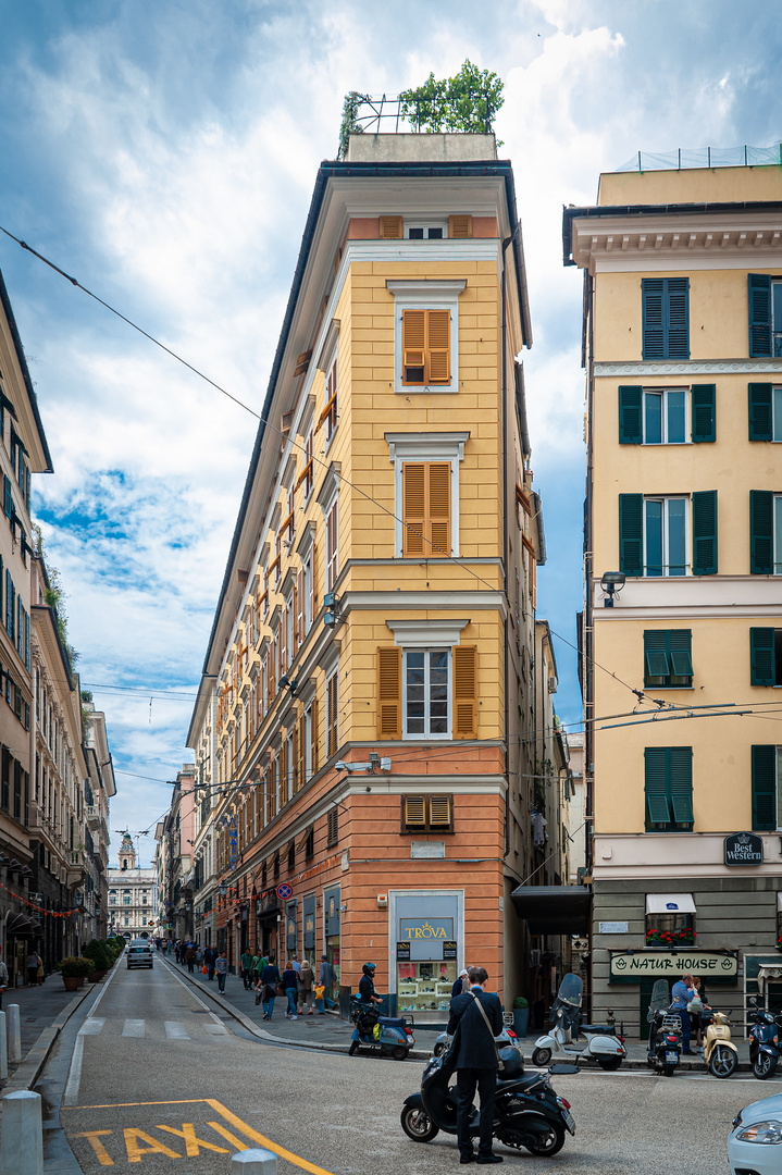 Genova - Via XXV aprile