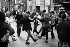 Gente allegra il ciel l'aiuta