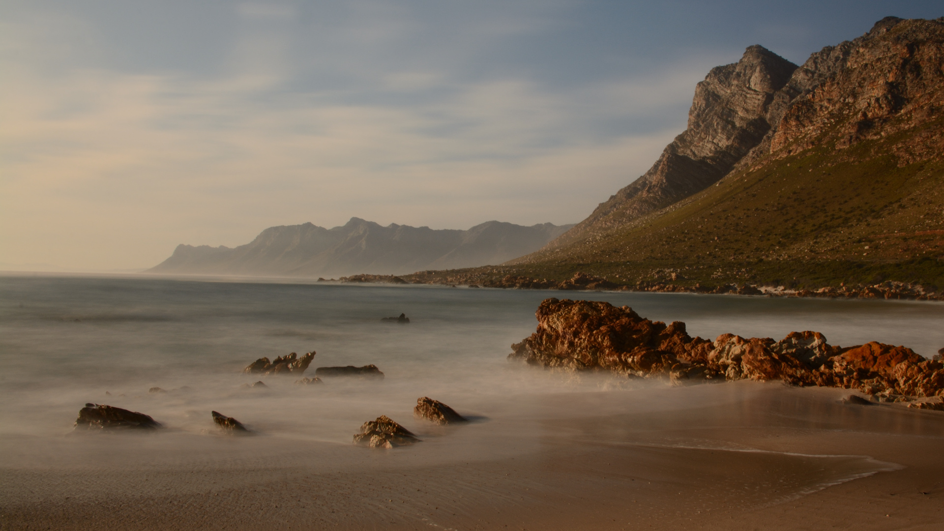 Gentle sea at Rooi Els