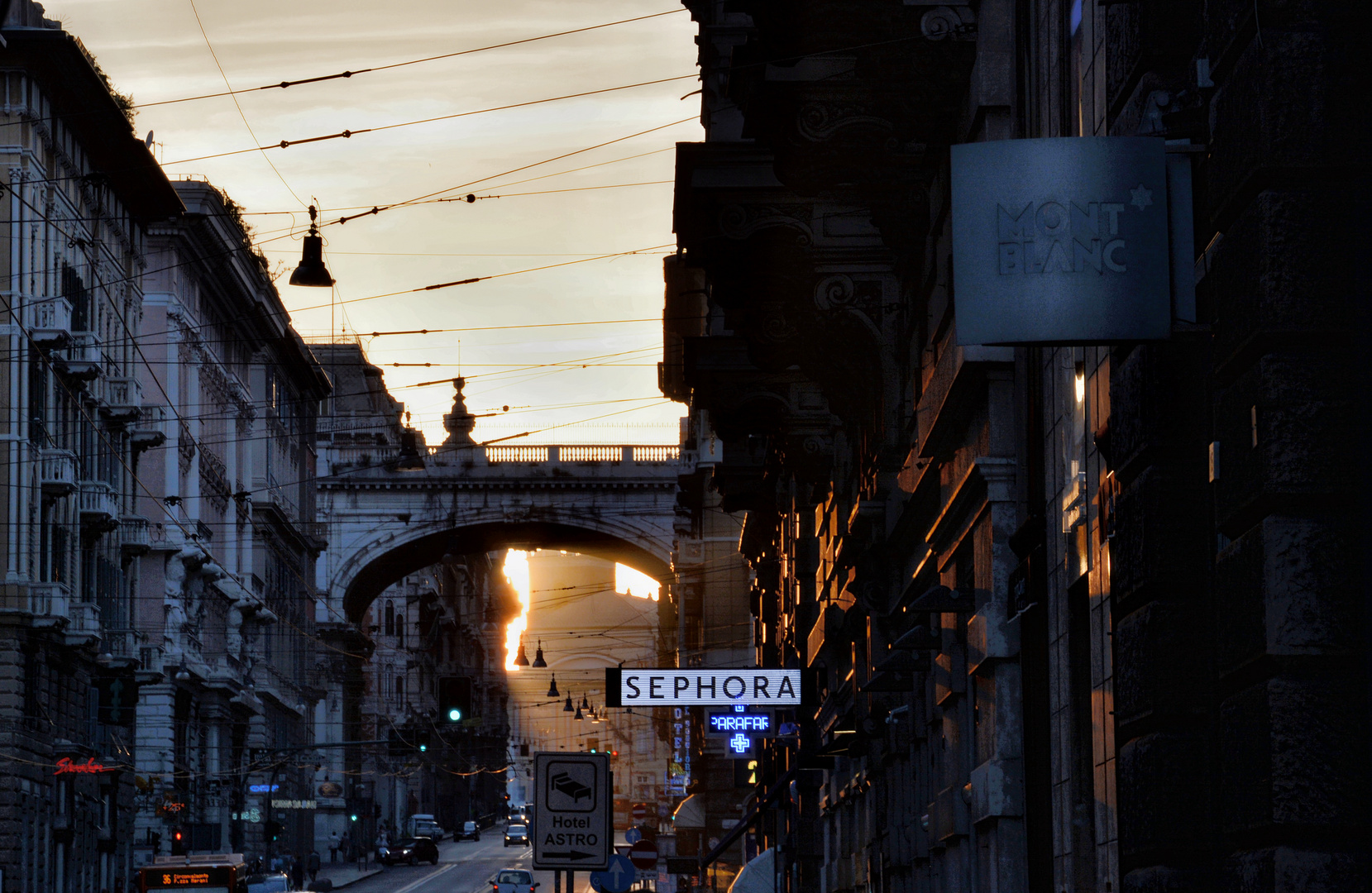 Genua - Sonnenuntergang - Via XX Settembre, Genova