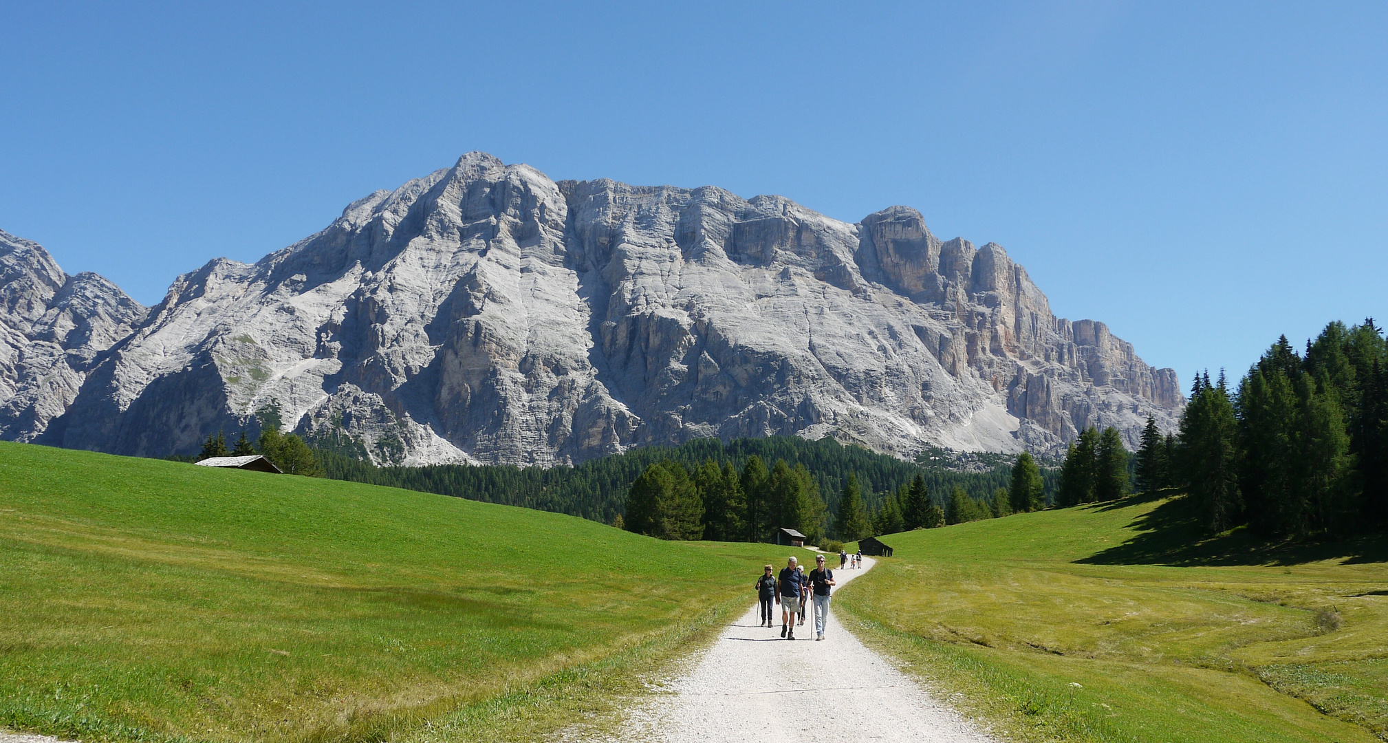 Genuss -Wandern in den Dolomiten