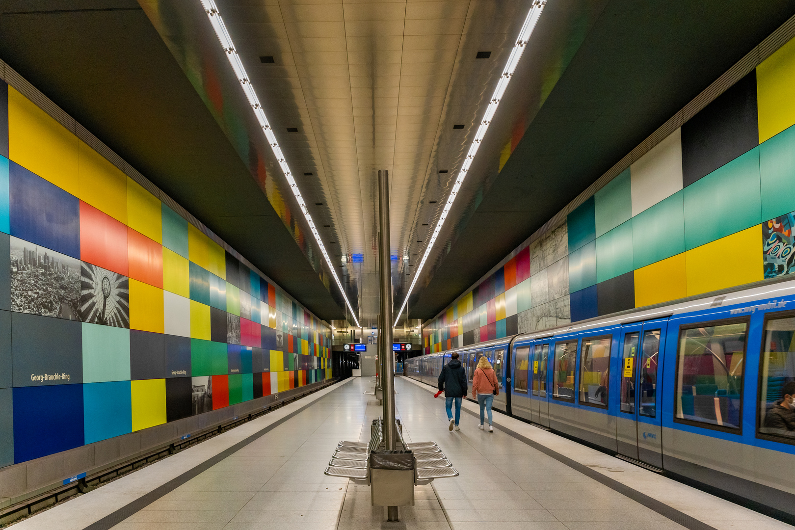 Georg-Brauchle-Ring -  U-Bahn Station - München 