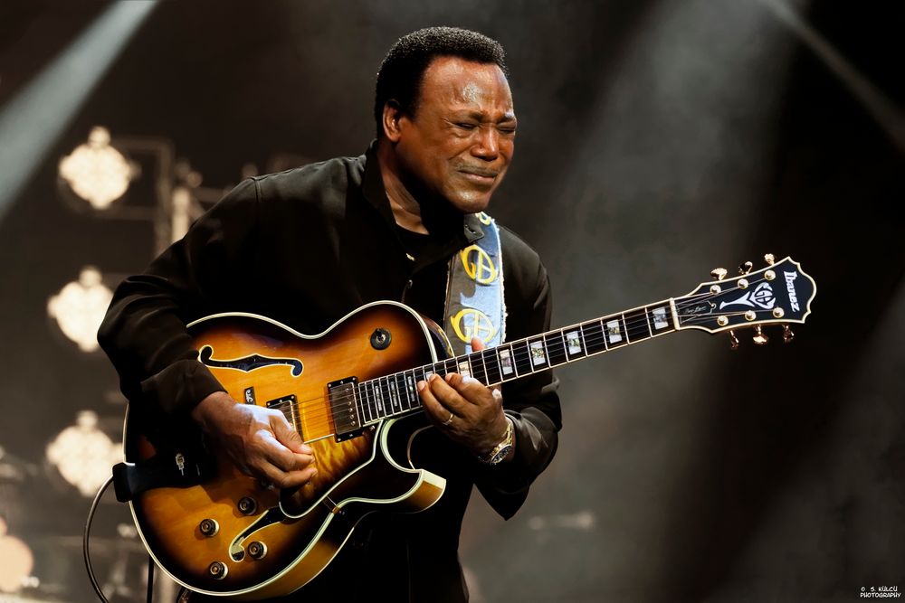 GEORGE BENSON