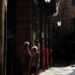 George y Margaret perdidos en el barrio gótico