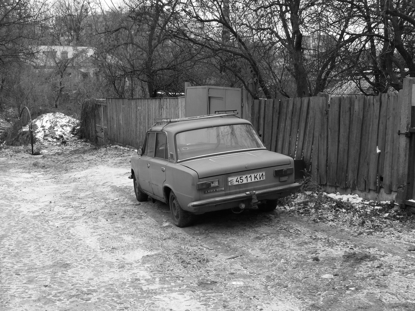 Geparkter Lada