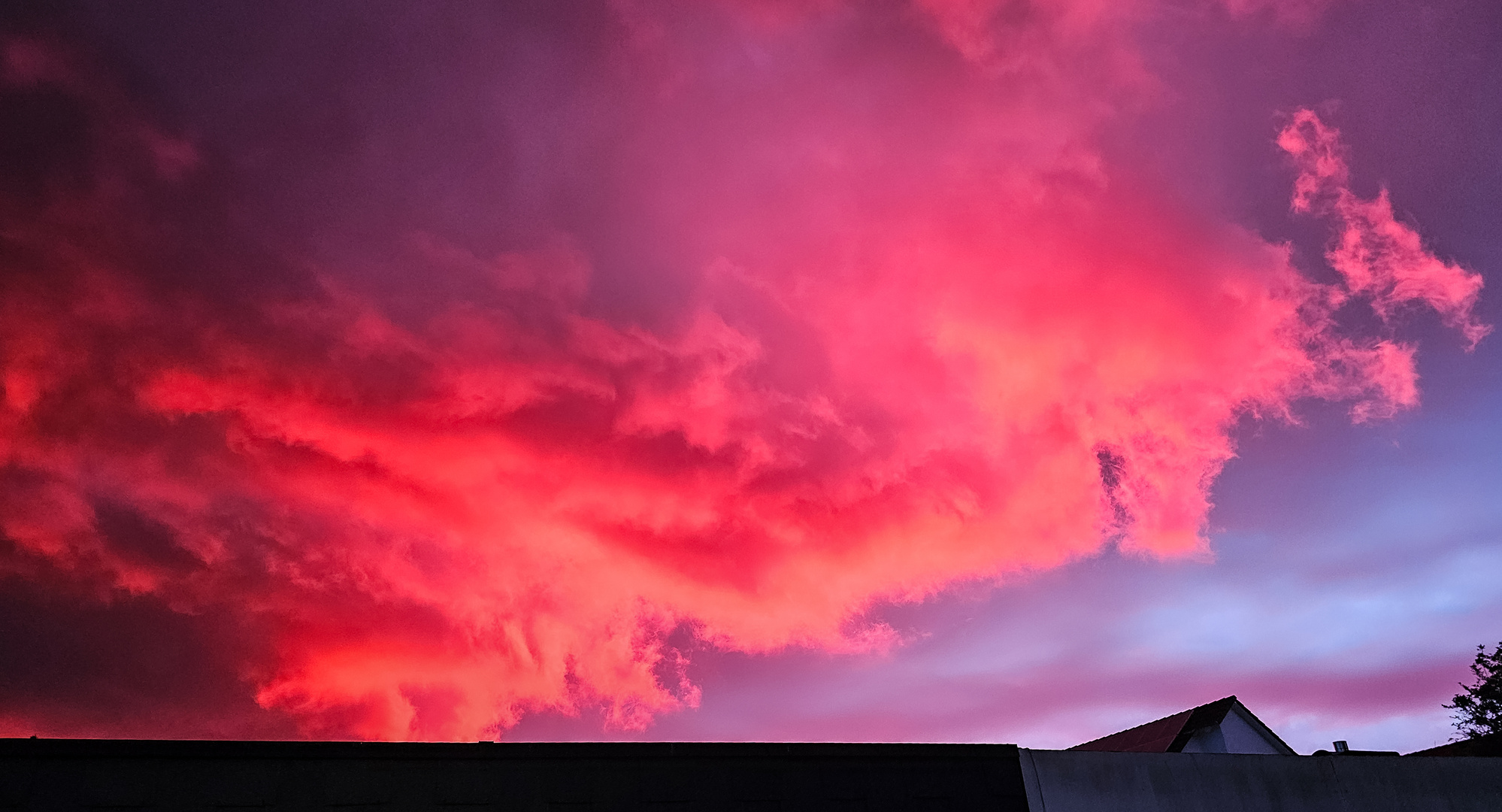 gerade eben, 21:04 Uhr - Weltuntergang 2.0