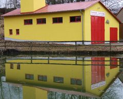 Gerätehaus-Spiegelung ...