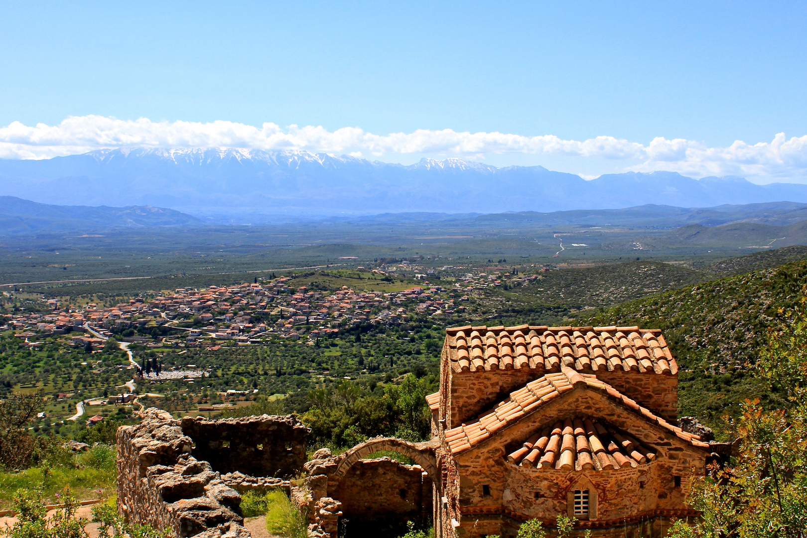 Geraki, Blick auf den Taygetos Foto & Bild architektur, europe