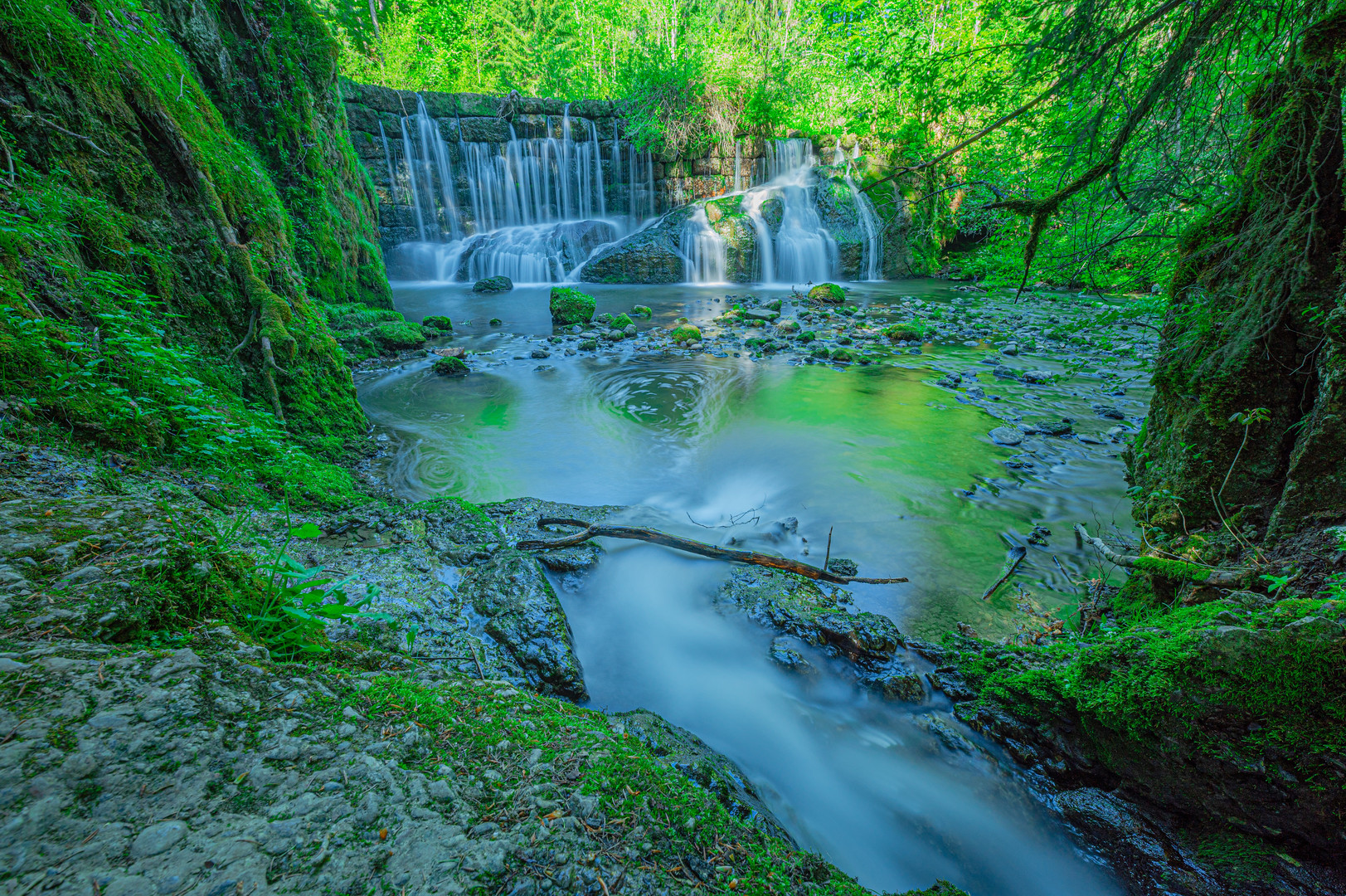 Geraster Wasserfall