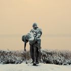 "Gerettet" Statue Möltenort bei Kiel