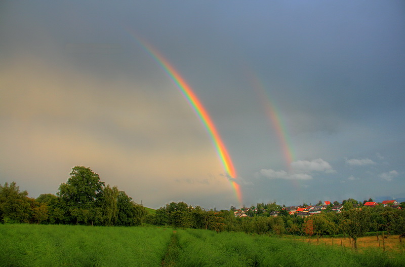 Gerichtete Kante eines DoppelRegenbogens