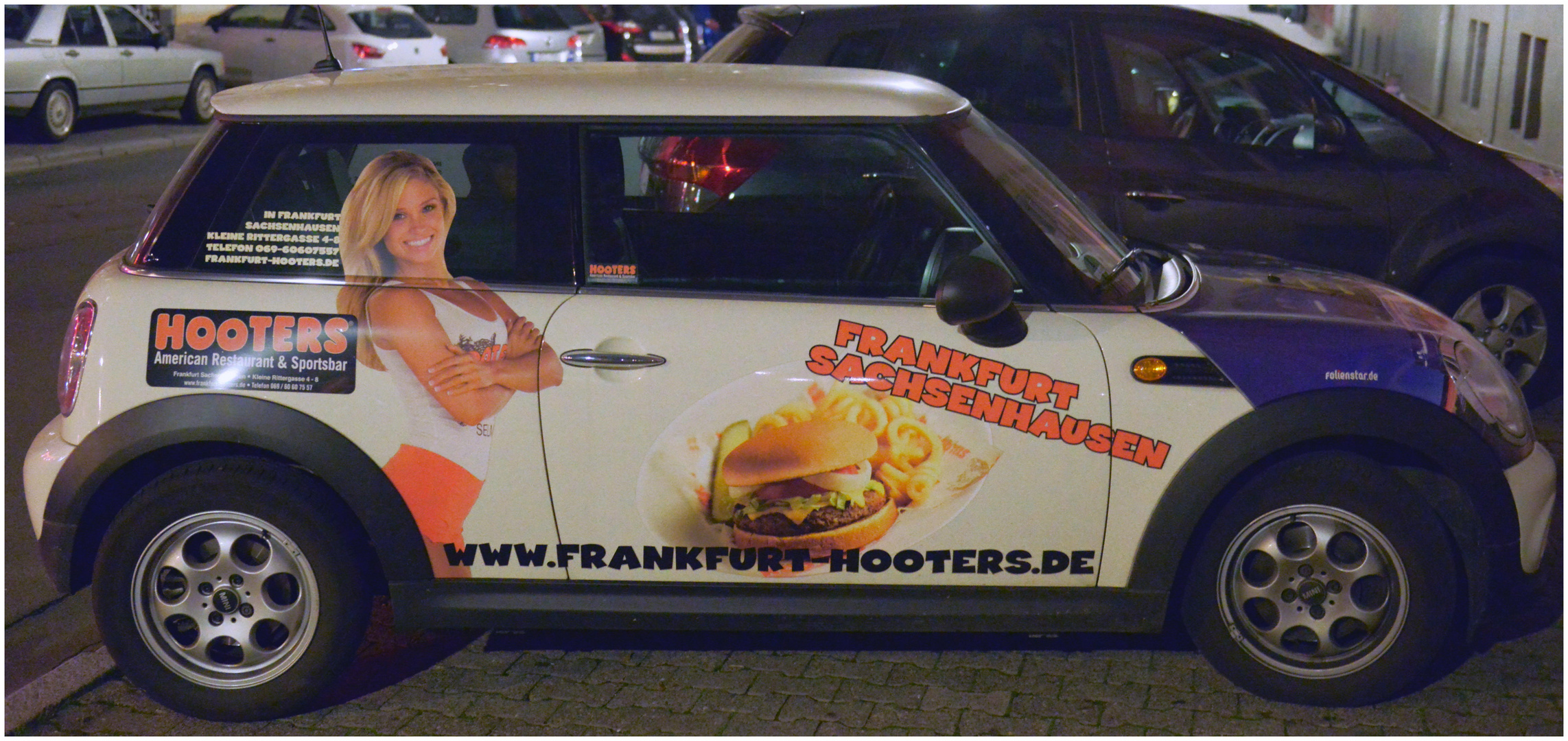 German Hooters Mobil