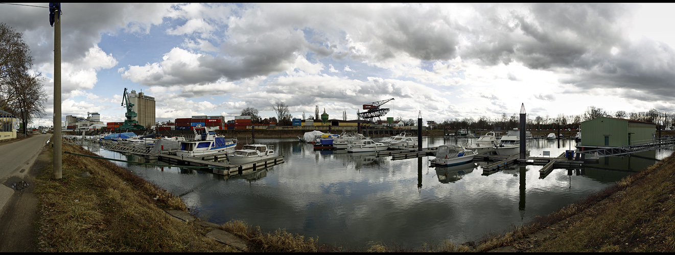 Gernsheimer Hafen 160°