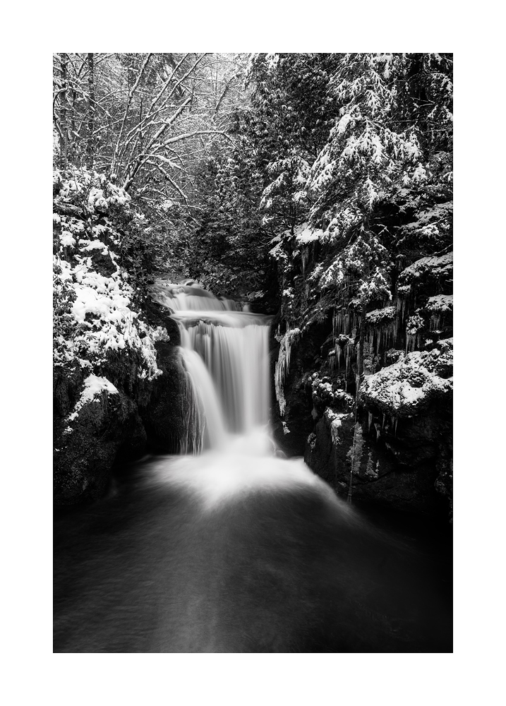 Geroldsauer Winterwasserfall