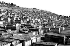 GERUSALEMME - Cimitero giudaico sul Monte degli Olivi