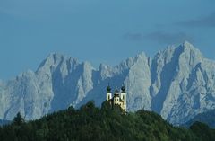 Gesäuse und die Kirche von Frauenberg