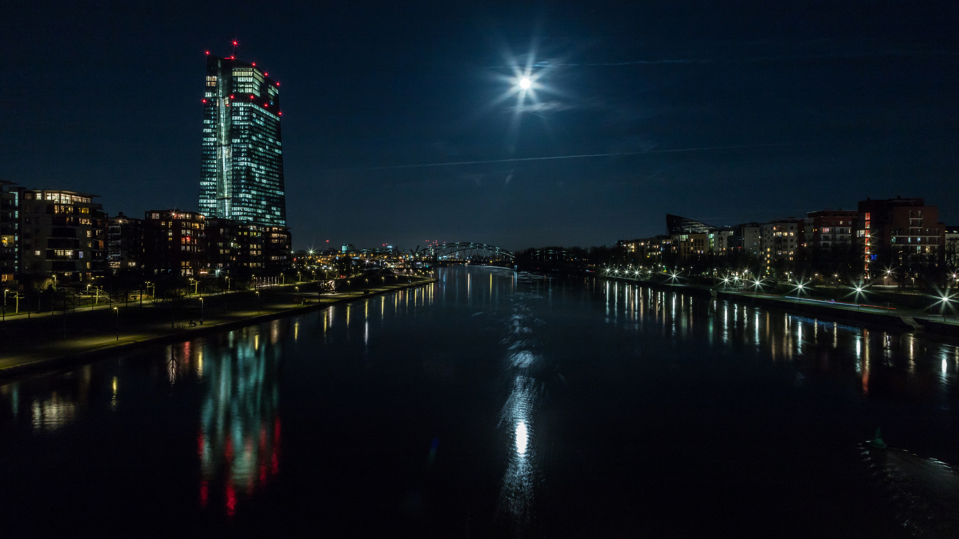 Geschäfte im Dunkeln Foto & Bild city, outdoor, nacht Bilder auf