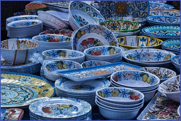 Geschirr - am Wochenmarkt -