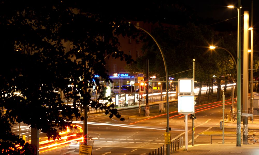 Geschwindigkeit bei Nacht von der berliner fotograf 