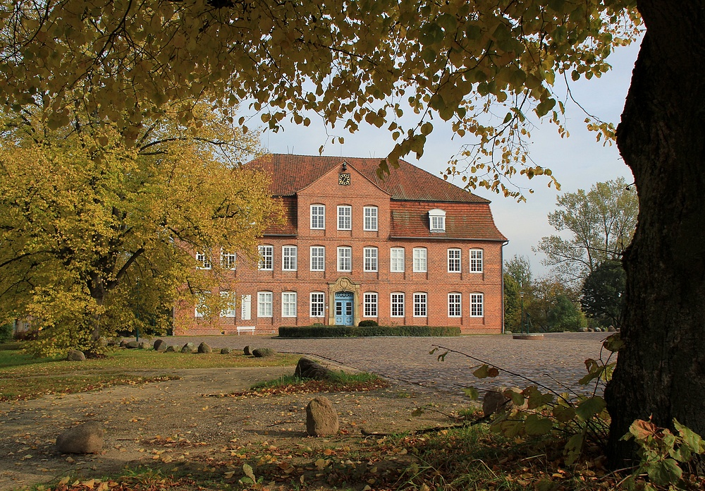 Gesehen im Herbst - Schloss Plüschow