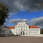 Gesehen ... nochmal das Schloss ... weils so schön ist ...