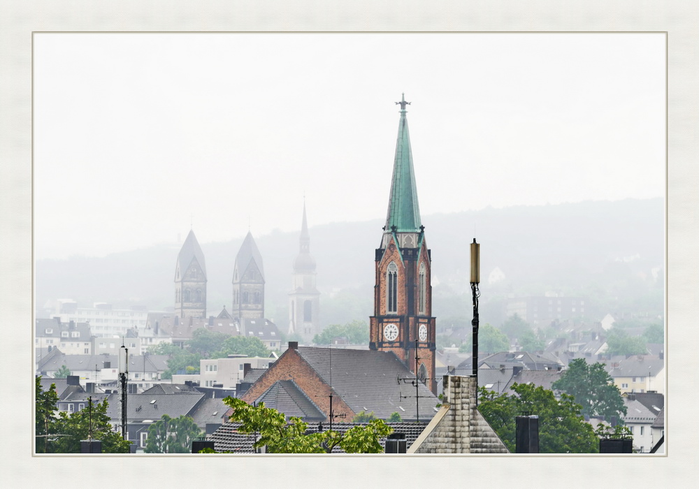 gesehen Von Nutzenberg, über Arrenberg, Johannisberg (Südstadt) in Nebel