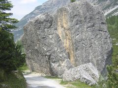 Gespaltener Felsen