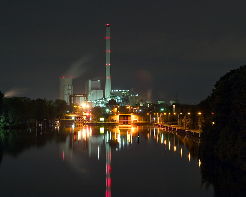 Gespiegelt im Kanal