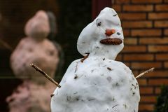 Gespiegelt ... kurzlebiger Schneemann ...