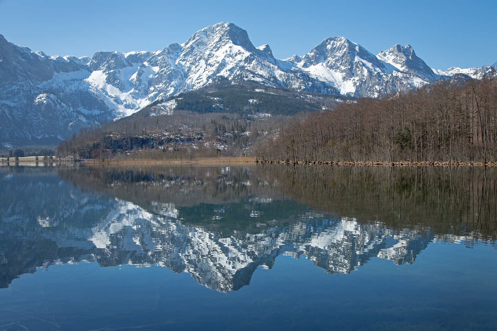 gespiegelte Bergwelt