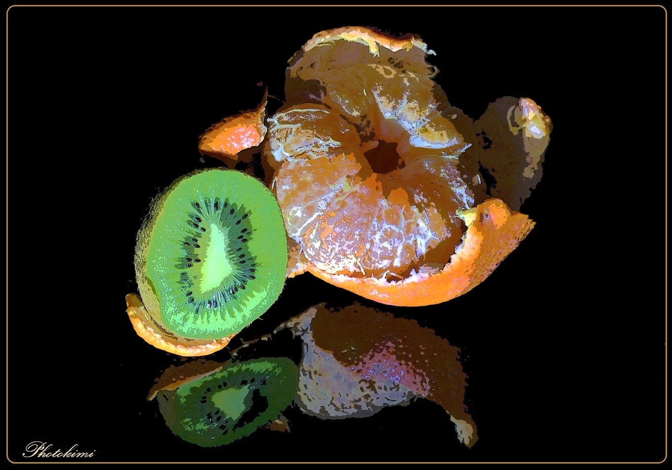 Gespiegelte Mandarine mit Kiwi