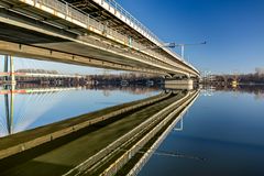 Gespiegelte Praterbrücke Wien