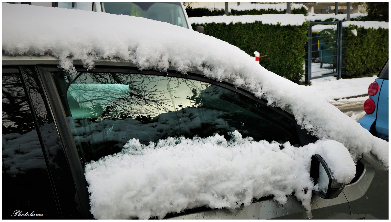 Gespiegelte Schneelandschaft