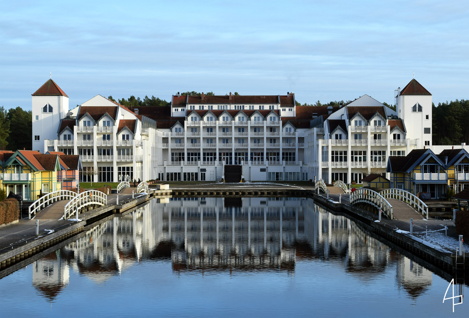 Gespiegelte Symmetrie Hotel