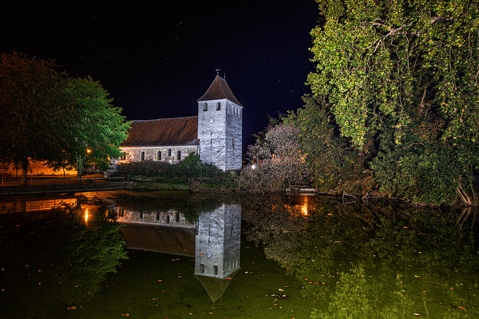 Gespiegelte Trinitatis-Kirche...