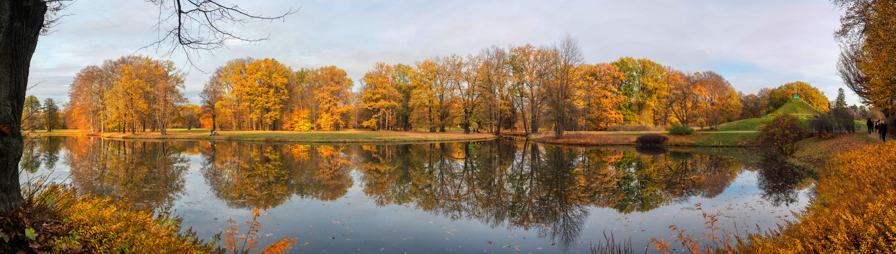 gespiegelter Herbst