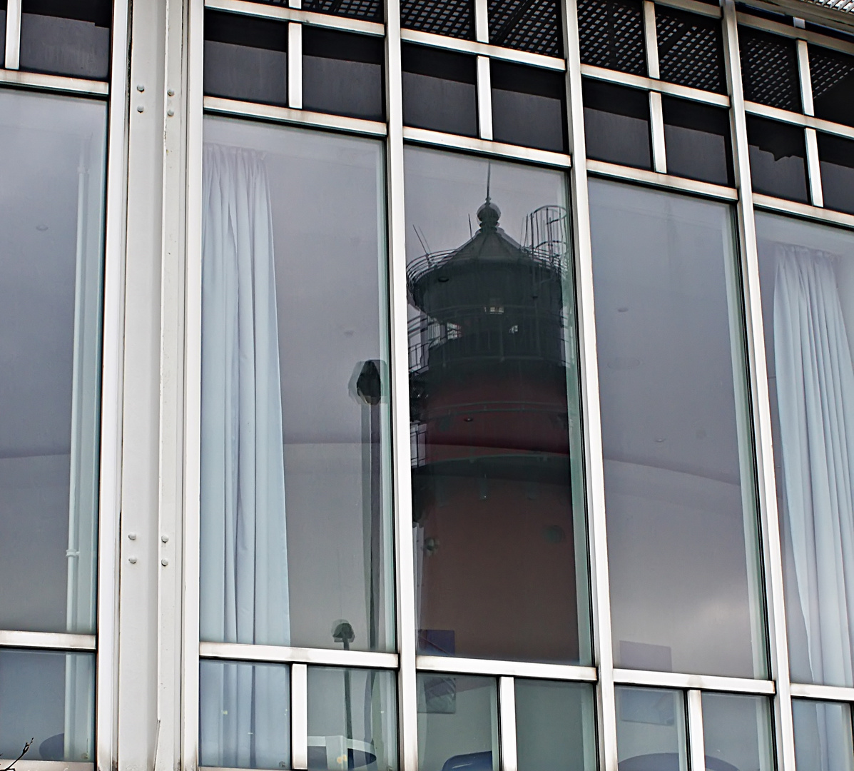   Gespiegelter Leuchtturm, Büsum