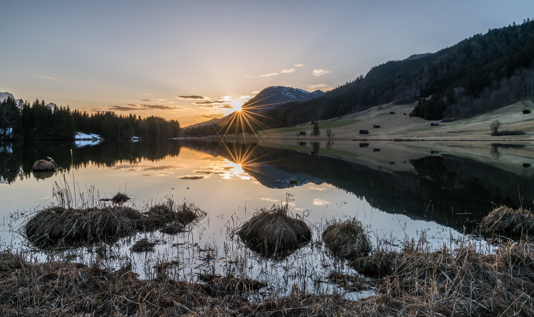 Gespiegelter Sonnenstern