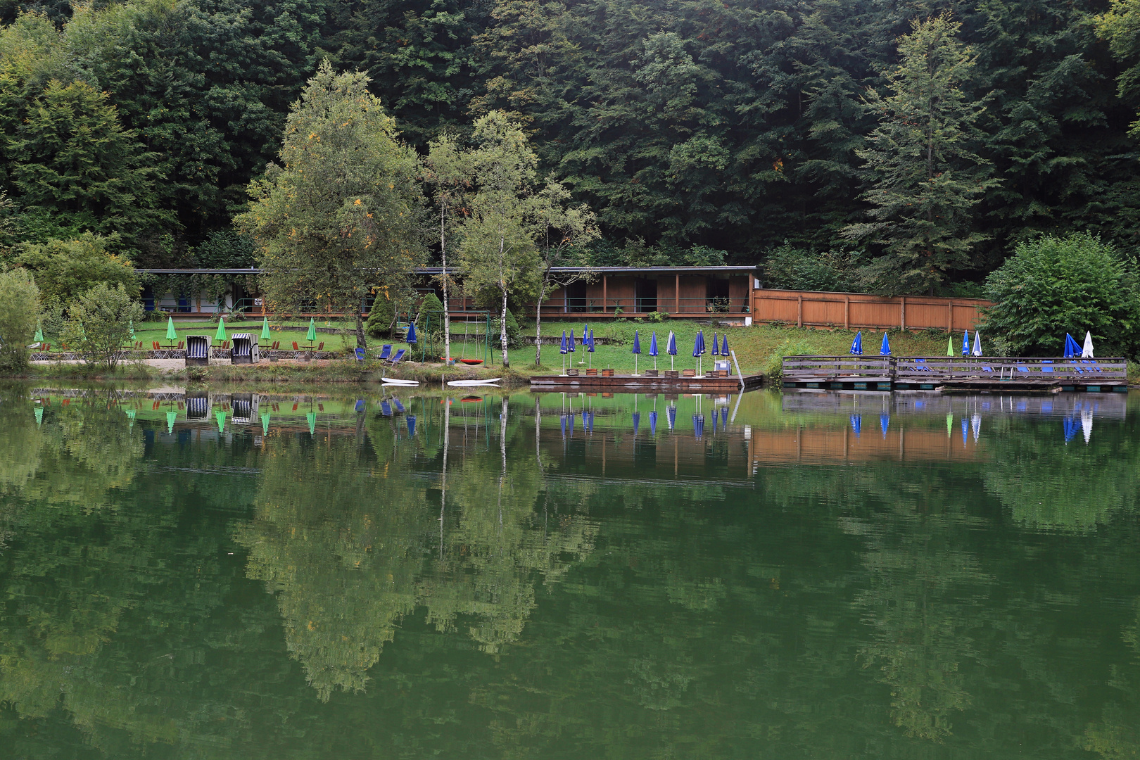 Gespiegeltes Strandbad